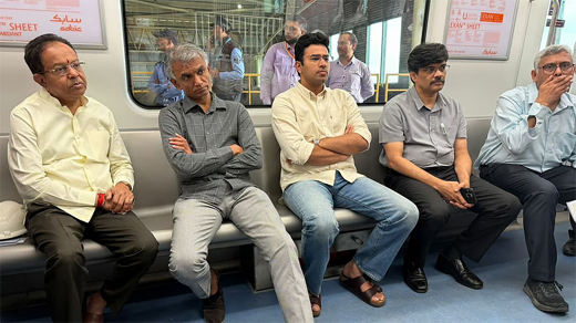 Metro pink line